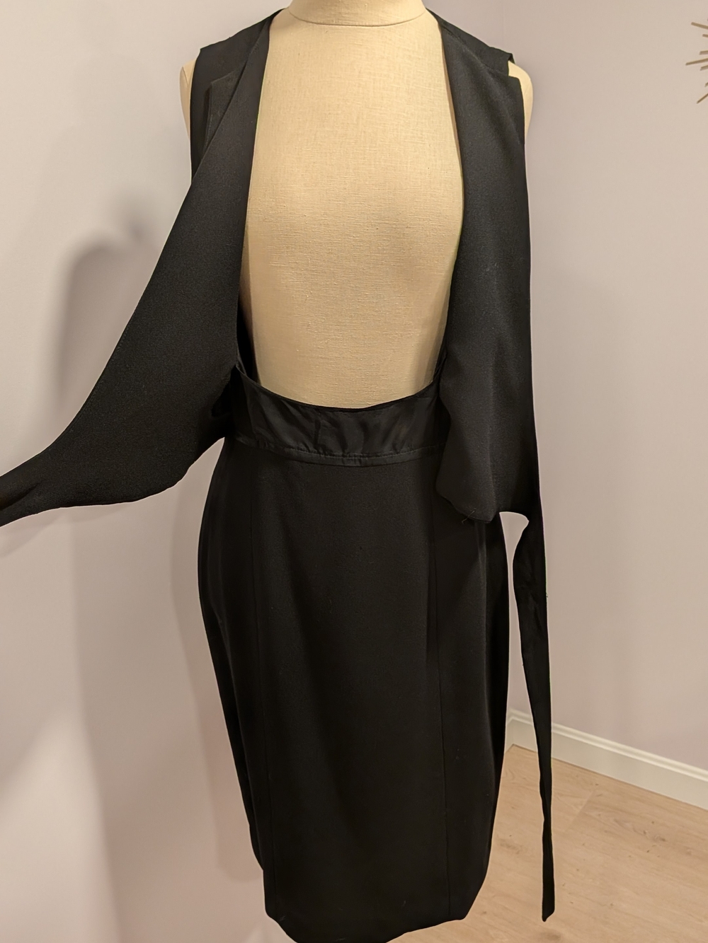 Jones New York Black Sleeveless Tie-Waist Midi Dress | Classic LBD, Boss Babe - Picture 4 of 8
